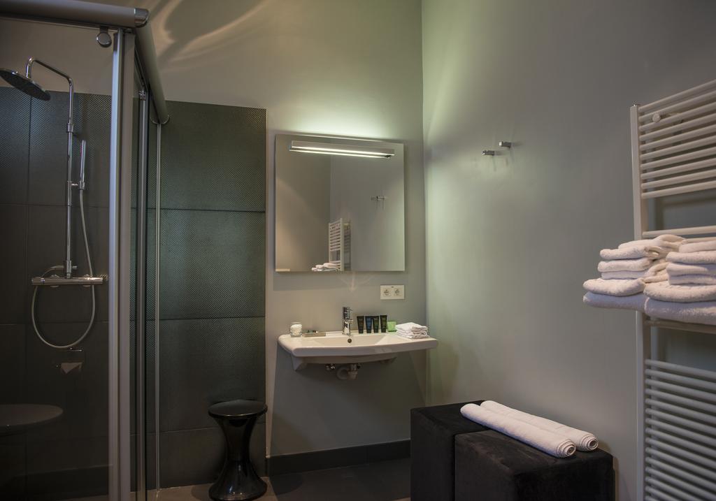 Hotel Villa Tilia Retie Bagian luar foto